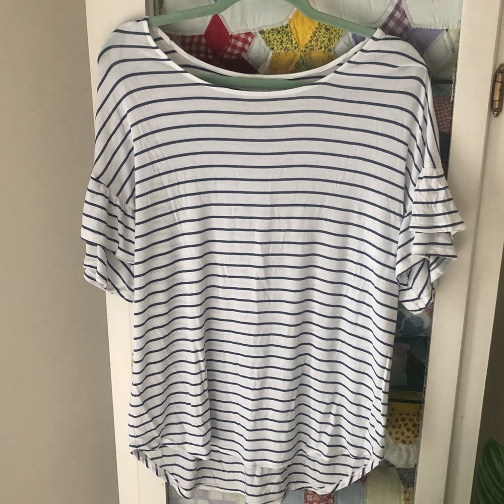 Blue and white striped tee
